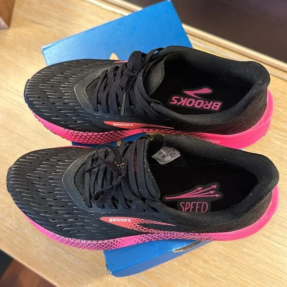 Brooks Hyperion tempo shoes - Picture 4 of 5